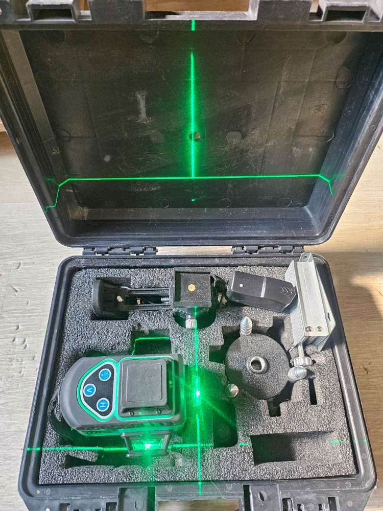 그레수아 16라인 그린 레이저 레벨기 이미지