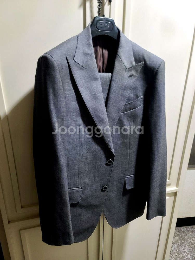 반하트 디 알바자 / 이태리 사르토리얼 미드 그레이 와이드 피크드라펠 수트 / 100, 32--4