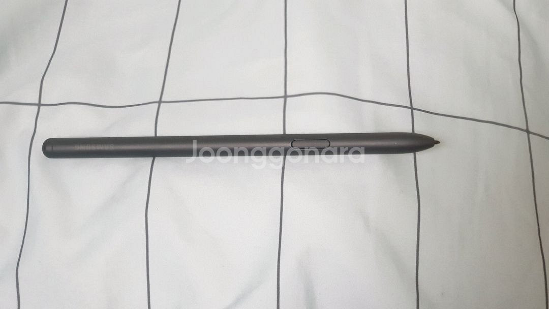 갤럭시탭 S7 FE 태블릿 wifi 64gb와 케이스&S펜 세트로 팝니다.--3