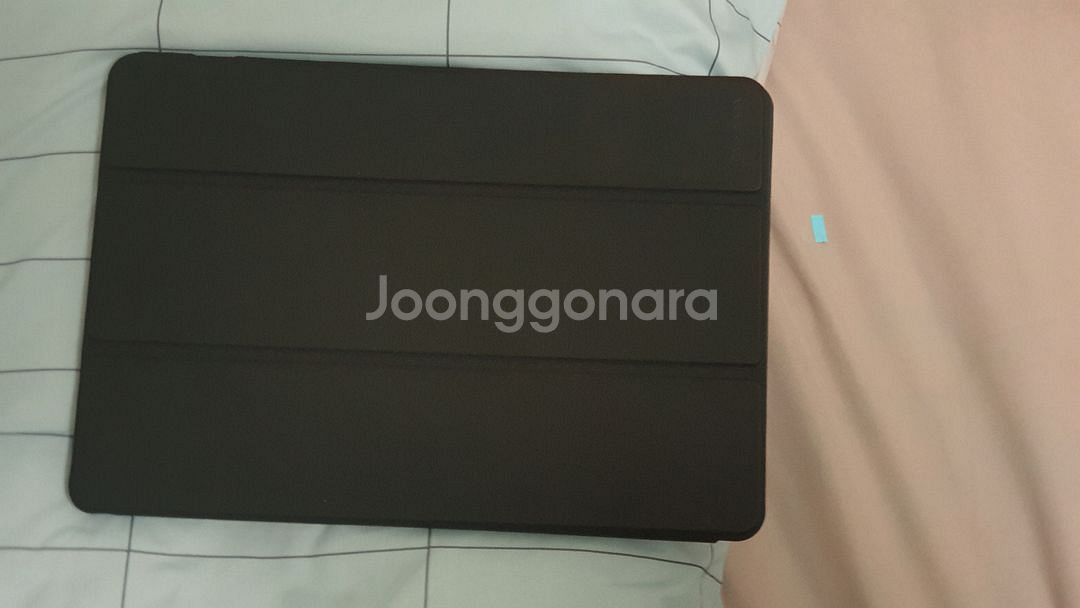 갤럭시탭 S7 FE 태블릿 wifi 64gb와 케이스&S펜 세트로 팝니다.--5