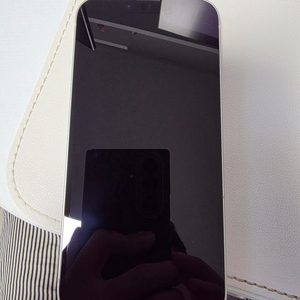 아이폰 13 256기가 SSS급 최상급 팝니다. 중고 직거래 익산 택배 가능