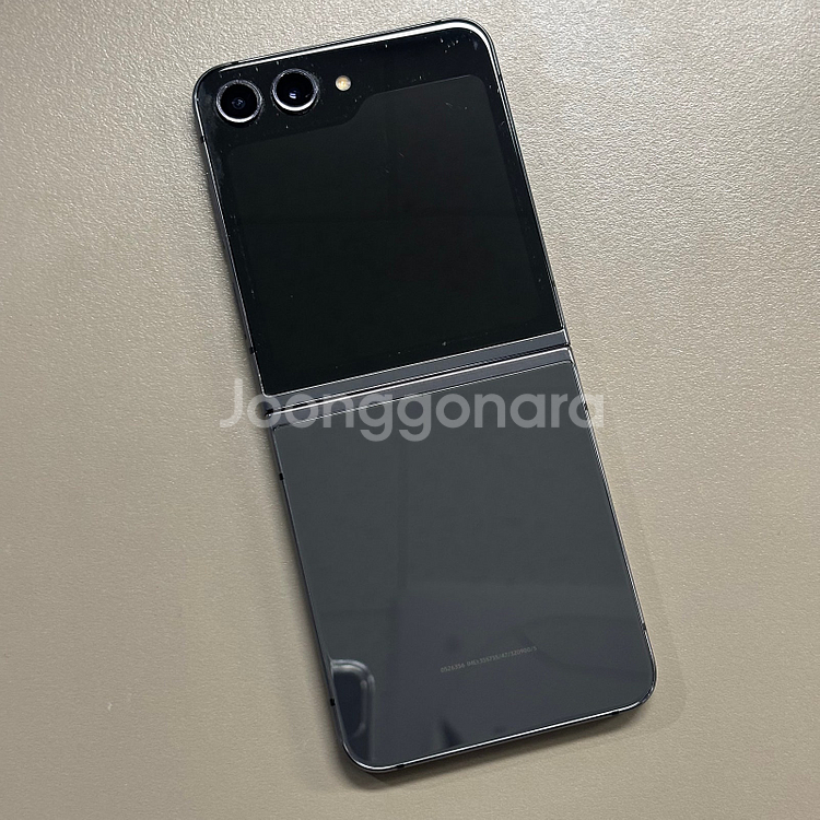 갤럭시Z플립5 블랙색상 256용량 미파손 가성비 꿀매물 서브용 배달용 게임용 추천 판매--0