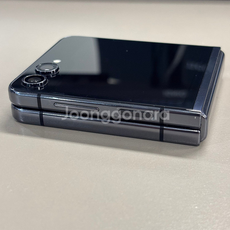 갤럭시Z플립5 블랙색상 256용량 미파손 가성비 꿀매물 서브용 배달용 게임용 추천 판매--5