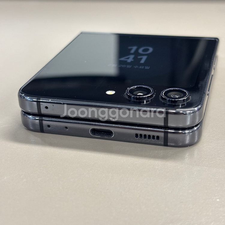 갤럭시Z플립5 블랙색상 256용량 미파손 가성비 꿀매물 서브용 배달용 게임용 추천 판매--4