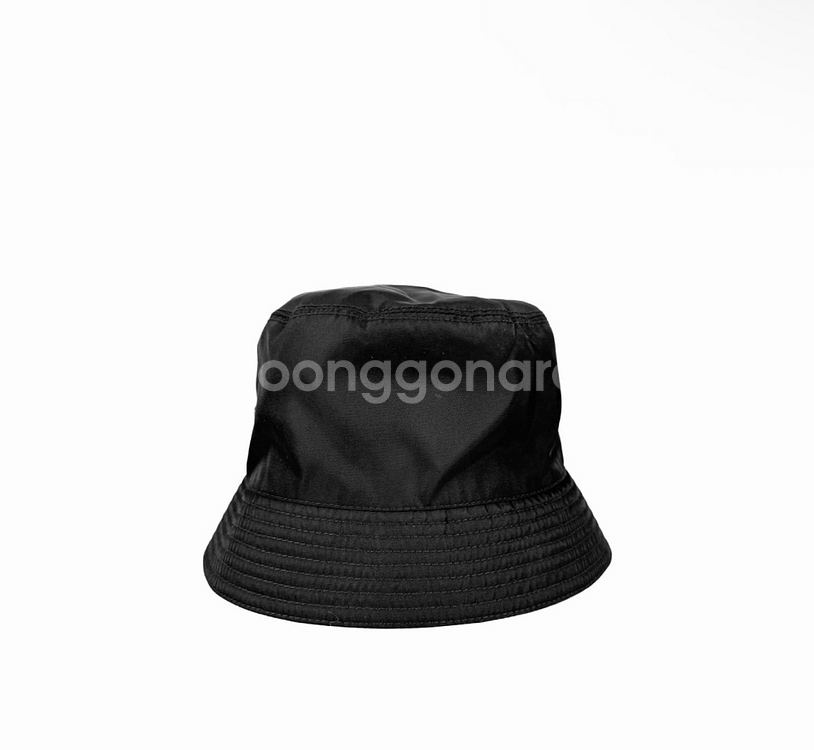 [XL] 프라다 남성 리나일론 삼각로고 버킷햇 벙거지 모자 블랙--1