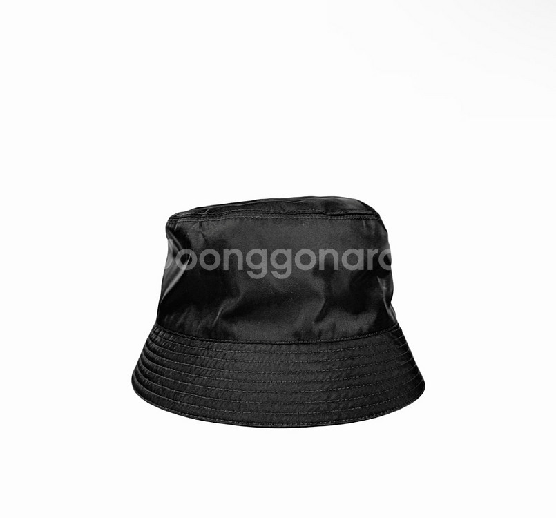 [XL] 프라다 남성 리나일론 삼각로고 버킷햇 벙거지 모자 블랙--3