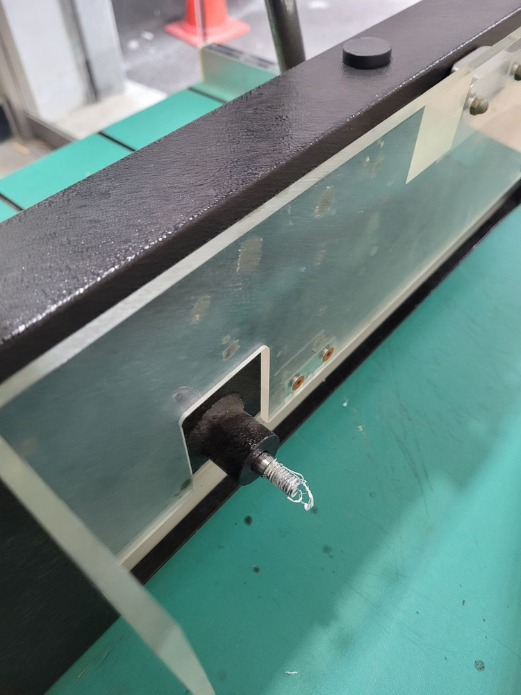 작두. 제단기 수동기계 (발판 크기 60*60) 무게 30 킬로..아래설명 이미지