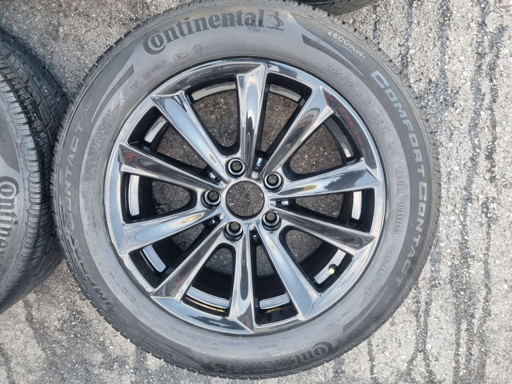 BMW 5시리즈 17인치 블랙유광 휠타이어 팝니다--4