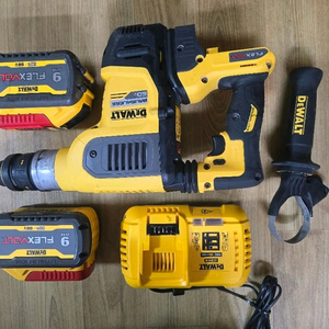 디월트DCH417X2(60V) 충전해머드릴