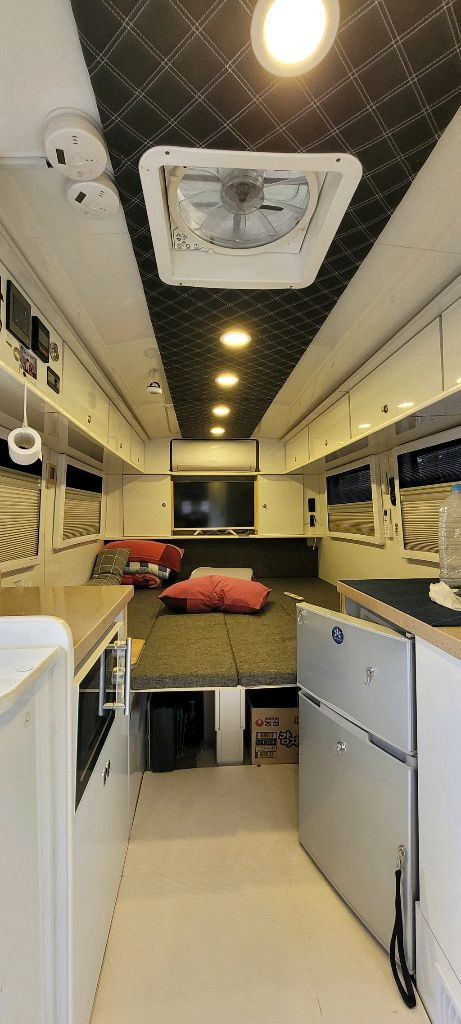 카운티캠핑카 이미지