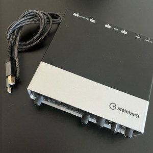 스테인버그 UR22 오디오 인터페이스 + 케이블