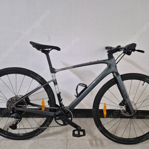 2024 자이언트 패스트로드 어드밴스 AR 1 S 사이즈 11단 싱글 카본 하이브리드 자전거 팝니다.