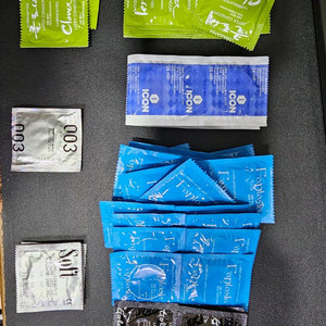 콘돔 55개 일괄 개당 400원꼴 판매합니다