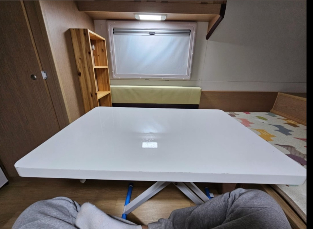 캠핑 카라반 트레일러 2~3인용 소형 차고지증명x 면허 x 캠핑카 이미지