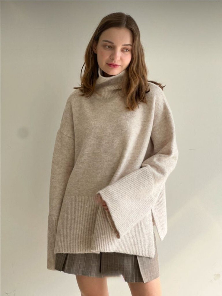 루즈핏 폴라넥 니트 새재품--1