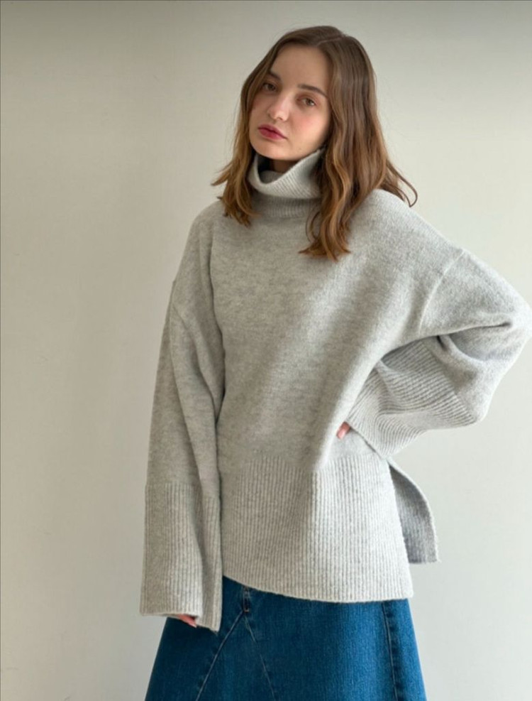 루즈핏 폴라넥 니트 새재품--3