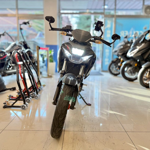 19년식 GSX S125 18,XXXkm 판매합니다:)