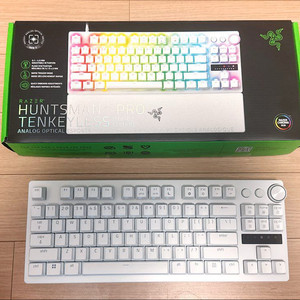 (박풀 신품급) 정발 레이저 헌츠맨 V3 프로 TKL 화이트 영문 (래피드 트리거)