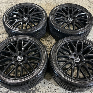 아우디 A8 A7 메쉬 정품 20인치 휠타이어 판매 이미지