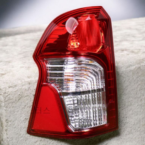 코란도스포츠 후미등 양쪽 새제품