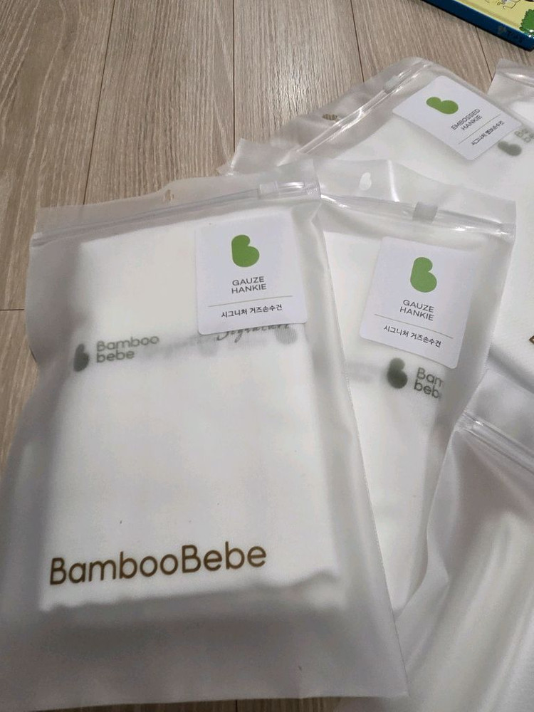 밤부베베 시그니처 거즈 손수건, 엠보 손수건, 천귀저귀 새상품!!--1