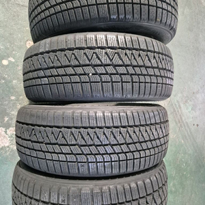 중고 금호 스노우타이어 225/55R18 23년 41주