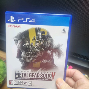 PS4 메탈가드솔리드 V 더퍼스트 에디션