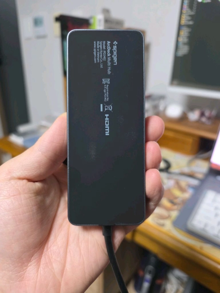 슈피겐 8in1 USB C타입 허브 이미지
