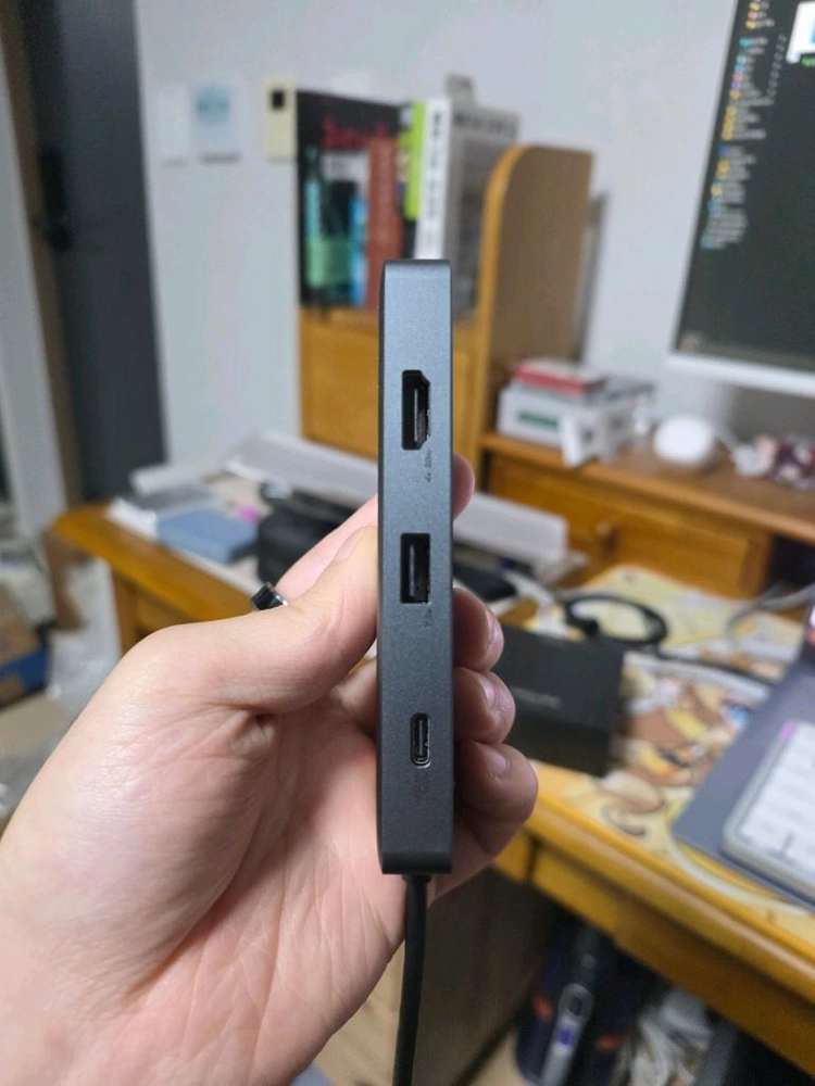 슈피겐 8in1 USB C타입 허브 이미지