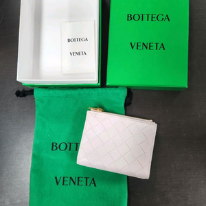 보테가베네타 인트레치아토 반지갑 608059VCPP35903