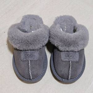 UGG 슬리퍼
