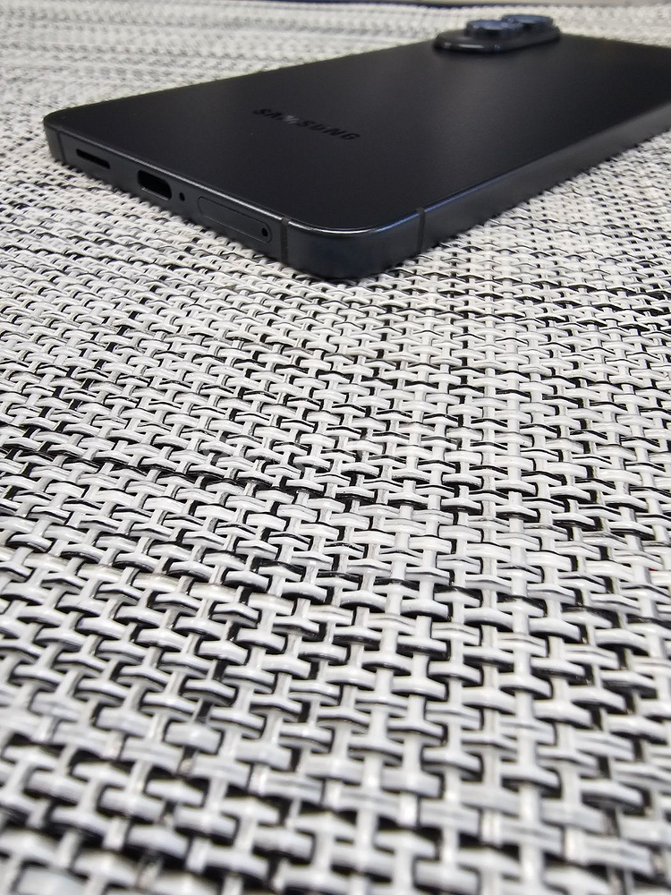 (신폰컨디션) 갤럭시 S25엣지 256G 블랙 25년 11월개통 하자일절없는 선물용 86만팝니다@--6