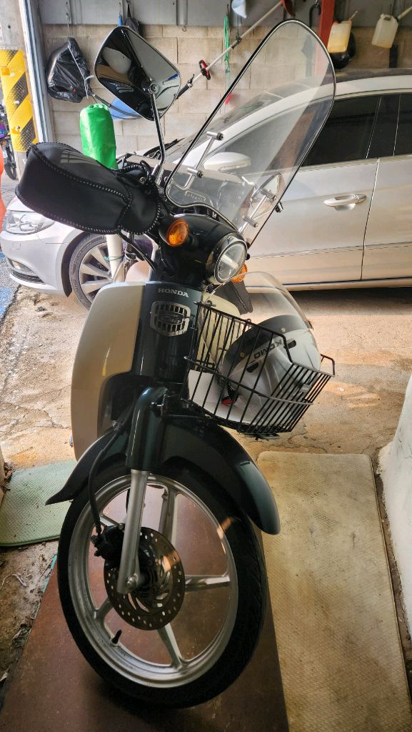 혼다 슈퍼커브 110 스쿠터--2