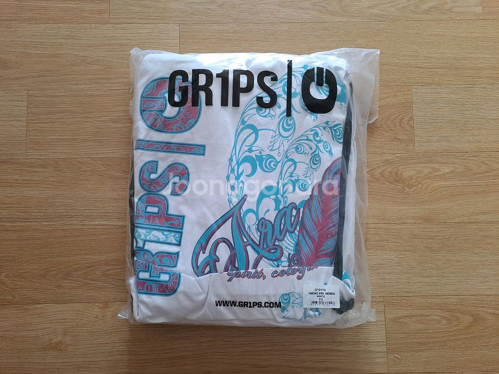 (새상품) 그립스 아라 한정판 주짓수 도복--1