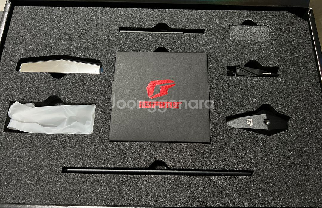 COLORFUL iGame RTX 4090 Vulcan 컬러풀 불칸 슈라우드--2