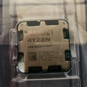 AMD 라이젠5-6세대 9500F (그래니트 릿지) (멀티팩 정품) 팝니다.