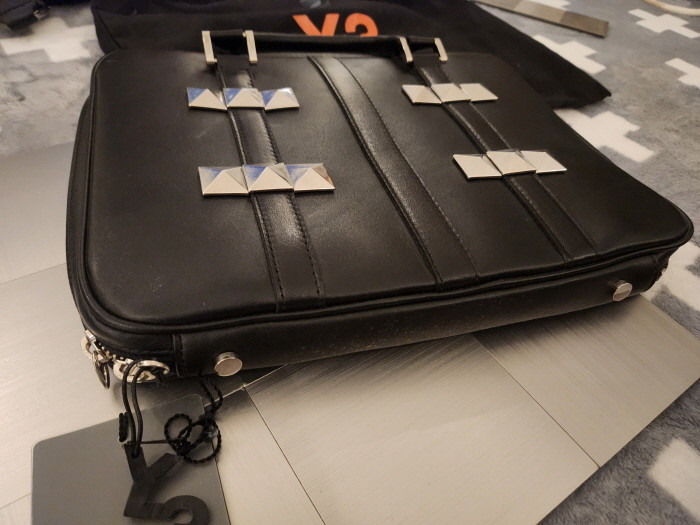 Y-3 요지 야마모토 스터드 토드백--3