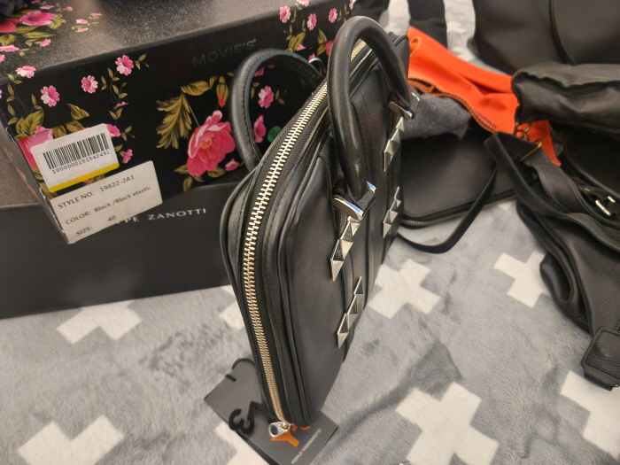 Y-3 요지 야마모토 스터드 토드백--5