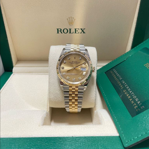 롤렉스 126233 데이저스트 36 샴페인판 옐골콤비 텐포다이아 판매합니다~~