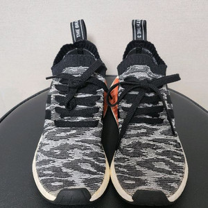 아디다스 NMD_R2 프라임니트 코어블랙 240 한정판