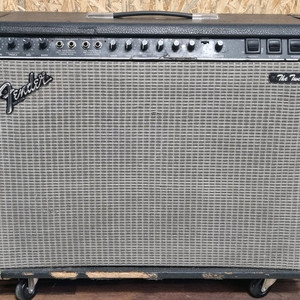 80년대 펜더 더 트윈 기타앰프