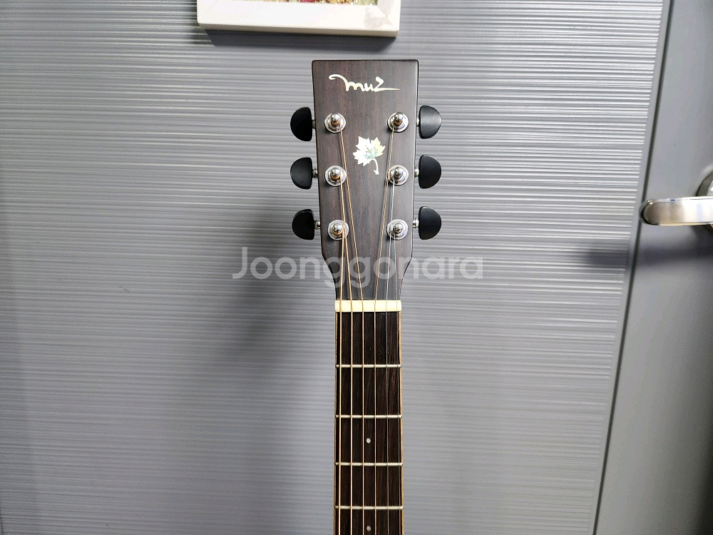 뮤즈 이삭3 통기타 판매 합니다.--1