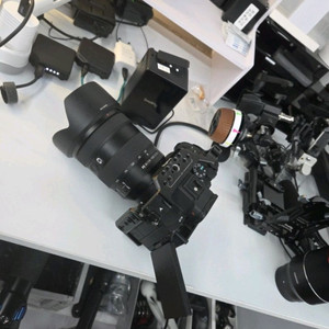 소니 랜즈 팝니다 2470 gm, 24105 g a7m4민트급도팜