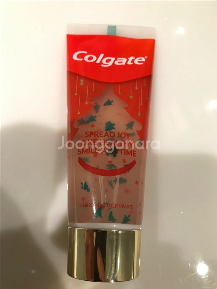 콜게이트 크리스마스 에디션 치약 판매--1
