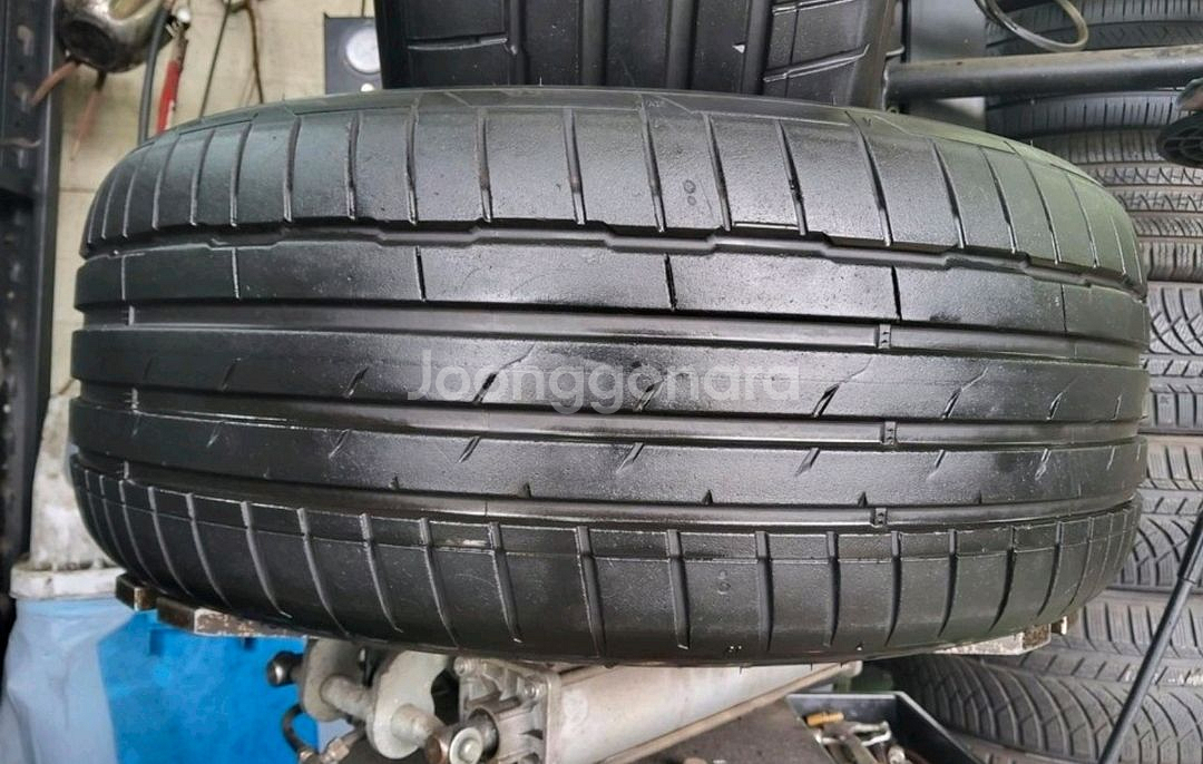 235 50 20 한국타이어 중고(23년식)--2