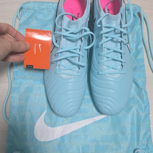 나이키 티엠포 레전드10 엘리트 FG 305mm 판매합니다 왕발 빅사이즈 축구화