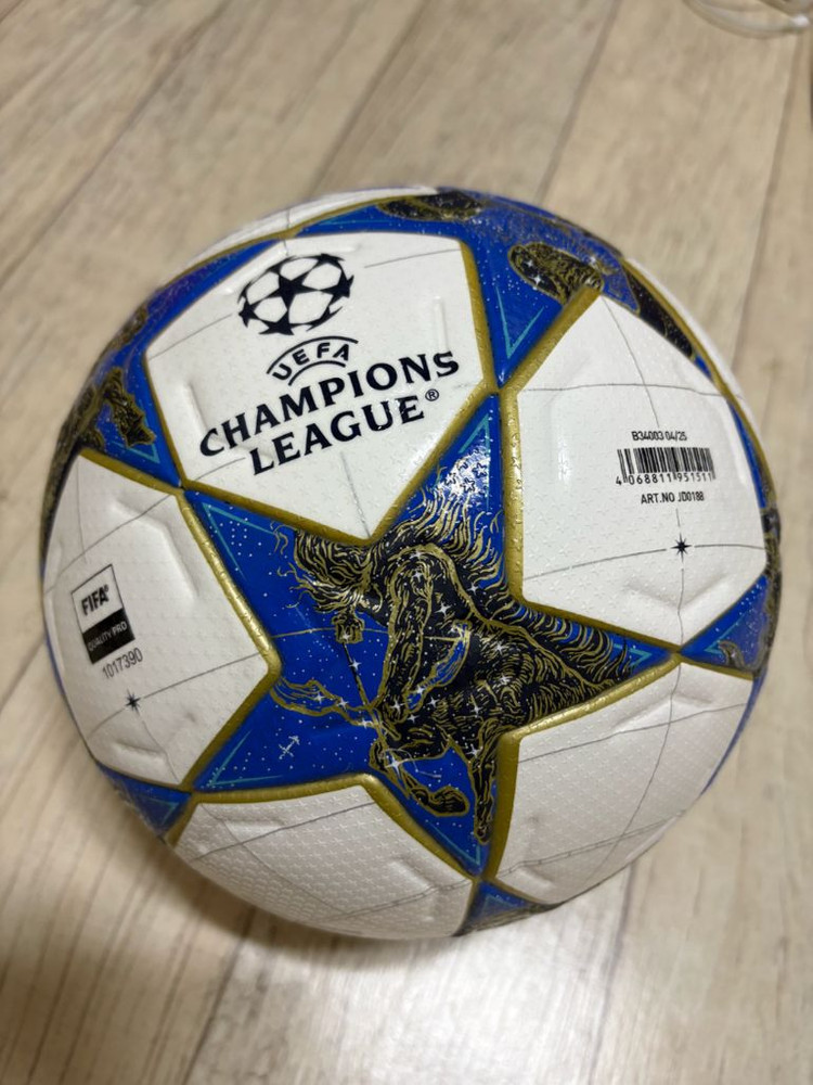 챔피언스리그 공인구 축구공 omb 매치볼 이미지