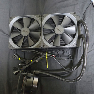 NZXT 크라켄 X62 2열 280mm