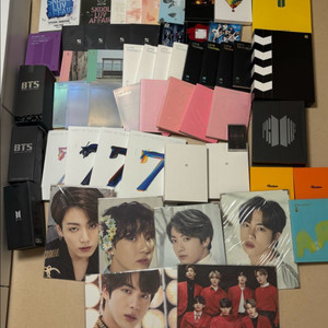 방탄소년단 공식 앨범/굿즈 일괄 판매합니다 이미지