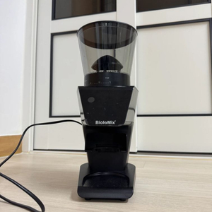 BioloMix 커피 원두 그라인더 이미지